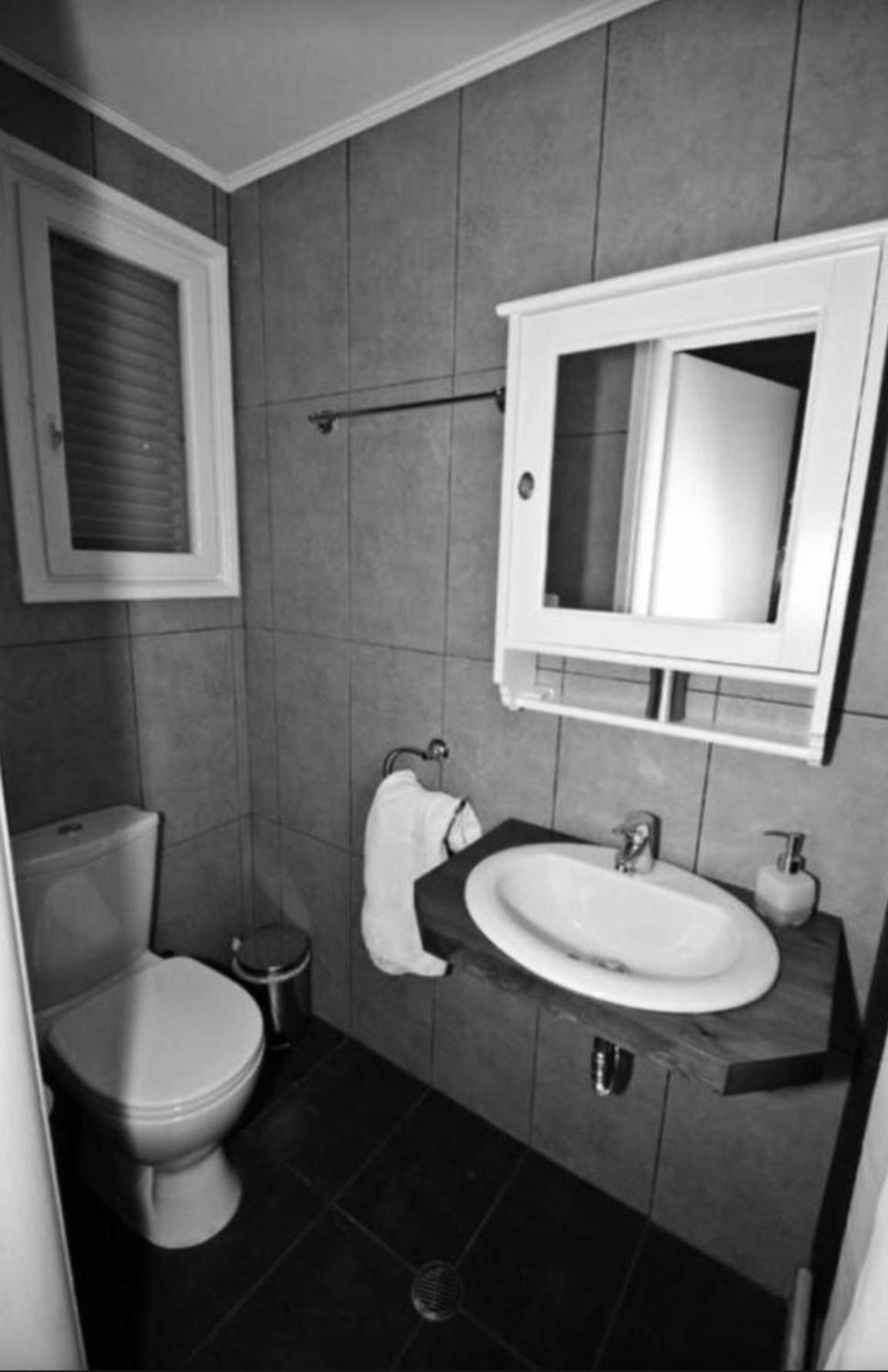 Markamar Loutraki  Bagian luar foto