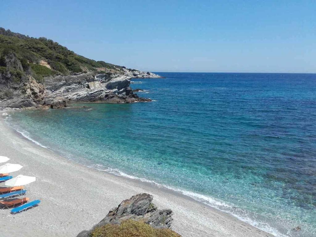 Markamar Loutraki  Bagian luar foto