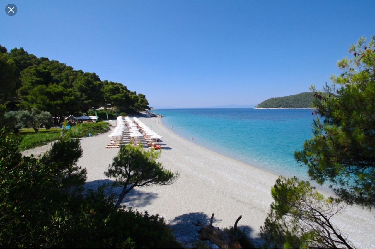 Markamar Loutraki  Bagian luar foto