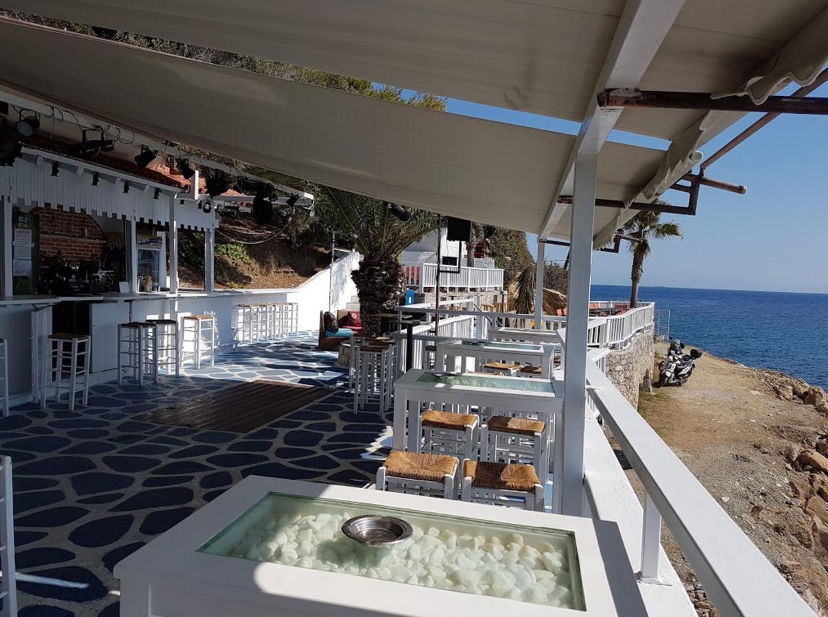 Markamar Loutraki  Bagian luar foto
